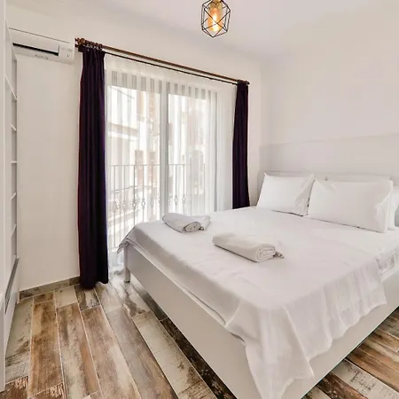 Sanisu Apartment Kas