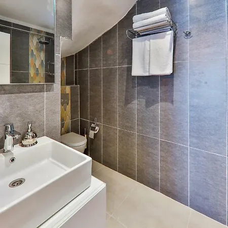 דירה Sanisu קס